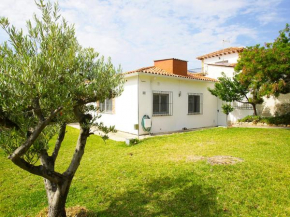  Holiday Home Bellamar Bruc  Калафель